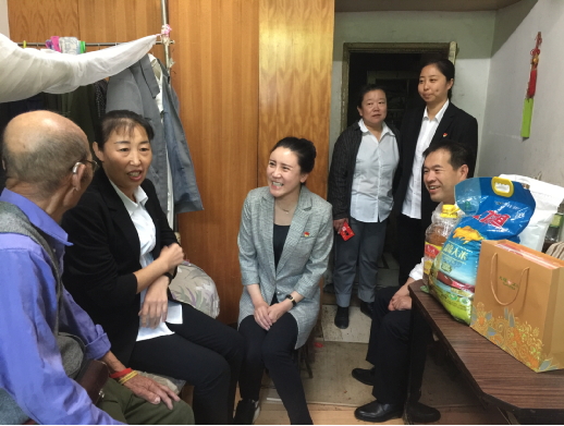 建管公司進社區(qū)慰問老革命戰(zhàn)士